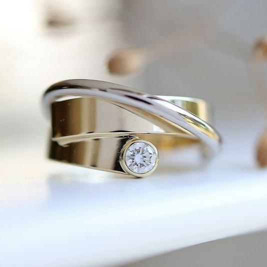 Vintage Fine Gold Zirconia Ring-Lydieannejewelry