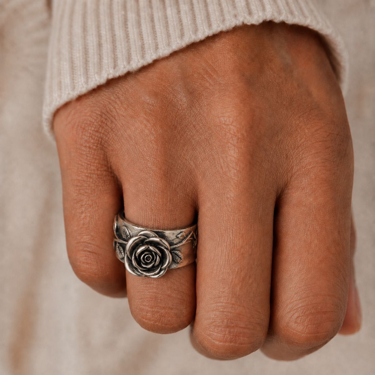 Vintage Silver Flower Band Ring