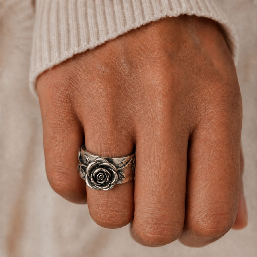 Vintage Silver Flower Band Ring