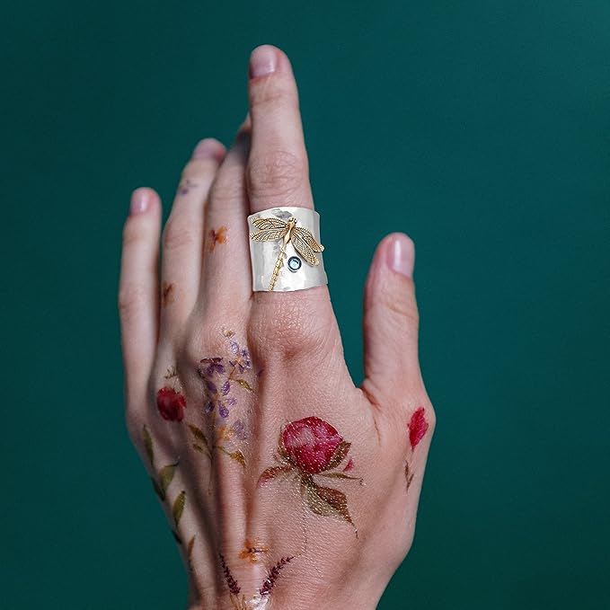 Vintage Carved Blue gem Dragonfly Ring