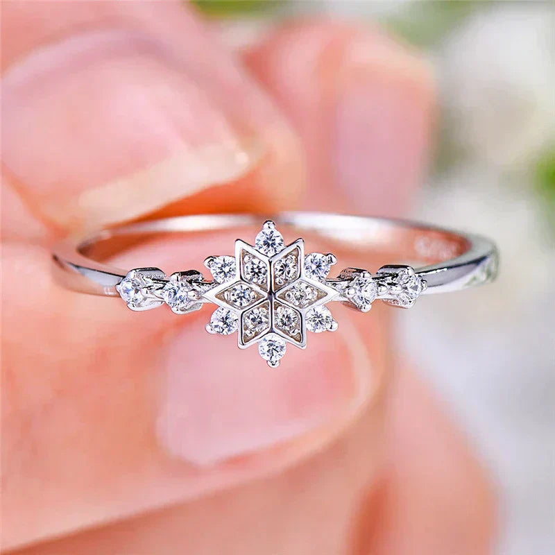 Snowflake Ring in Sterling Silver 925