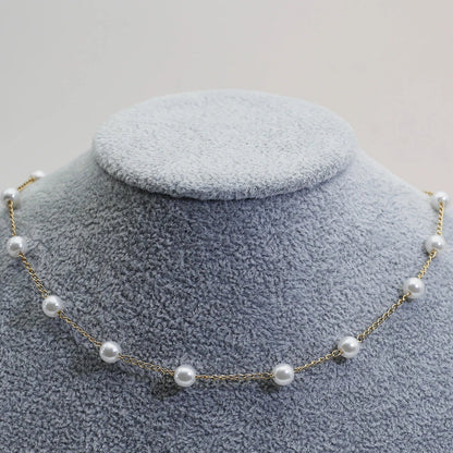 Small Pearl Necklace in Gold-Lydieannejewelry