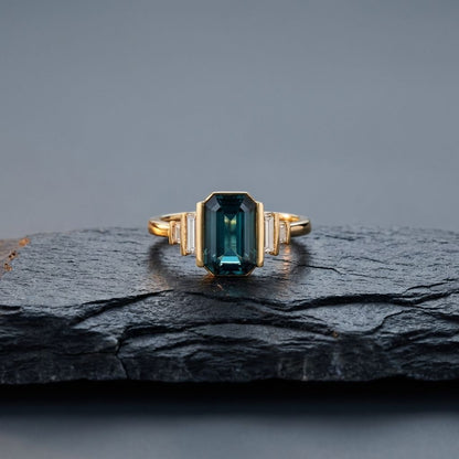 Vintage Green Glass Zirconia Gold Ring
