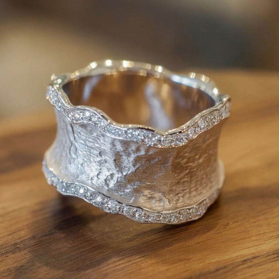 Vintage Silver Band Bright Ring