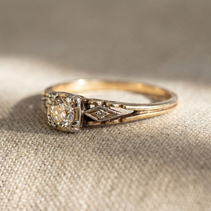 Vintage Zirconia Fine Gold Ring