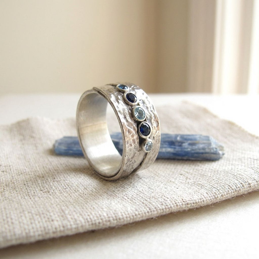 Vintage Silver Inlaid Blue Stones Ring