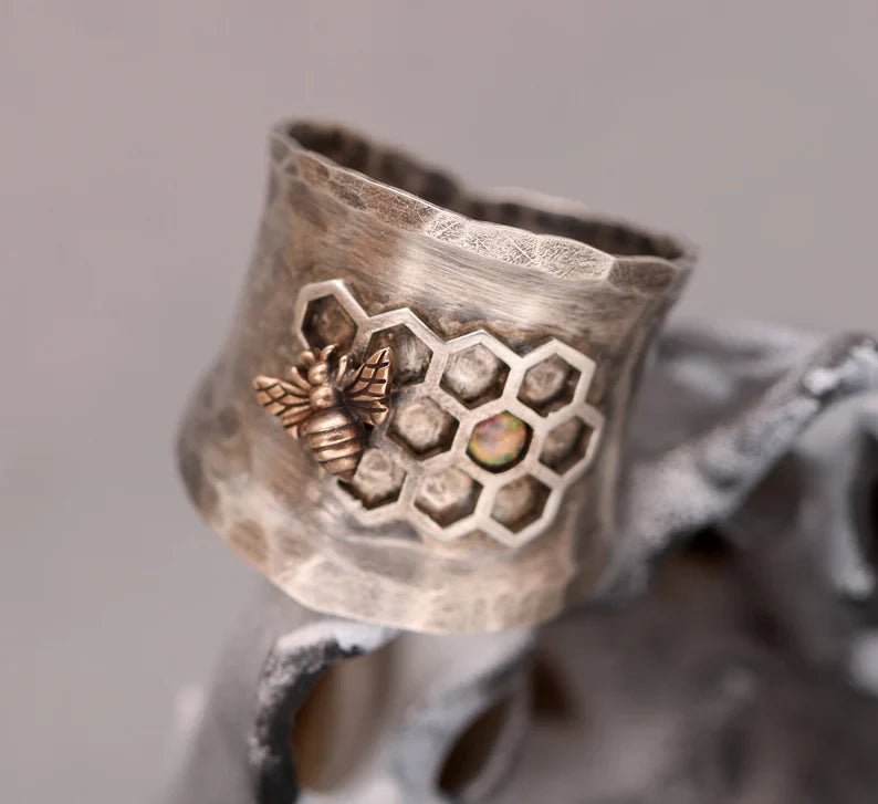 Vintage Bee Sterling Silver Opal Ring