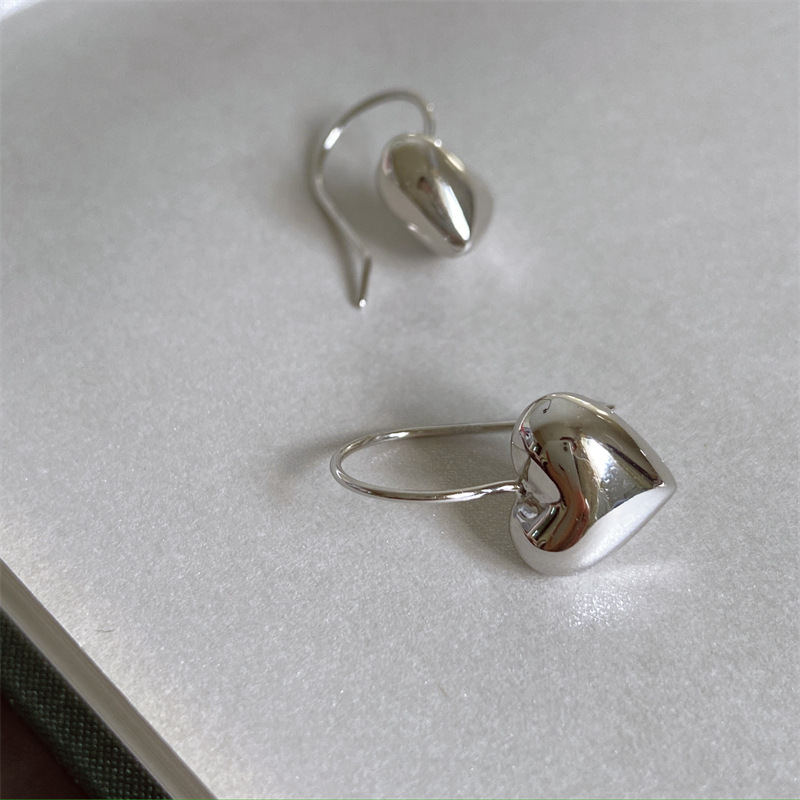 Vintage Silver Heart Earrings-Lydieannejewelry