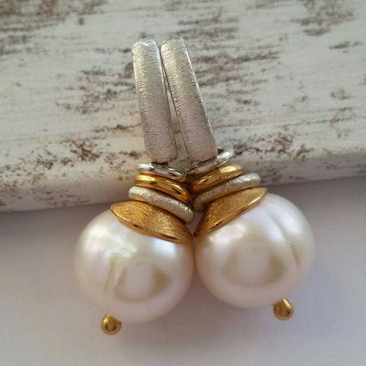 Vintage White Pearl Gold Earrings-Lydieannejewelry