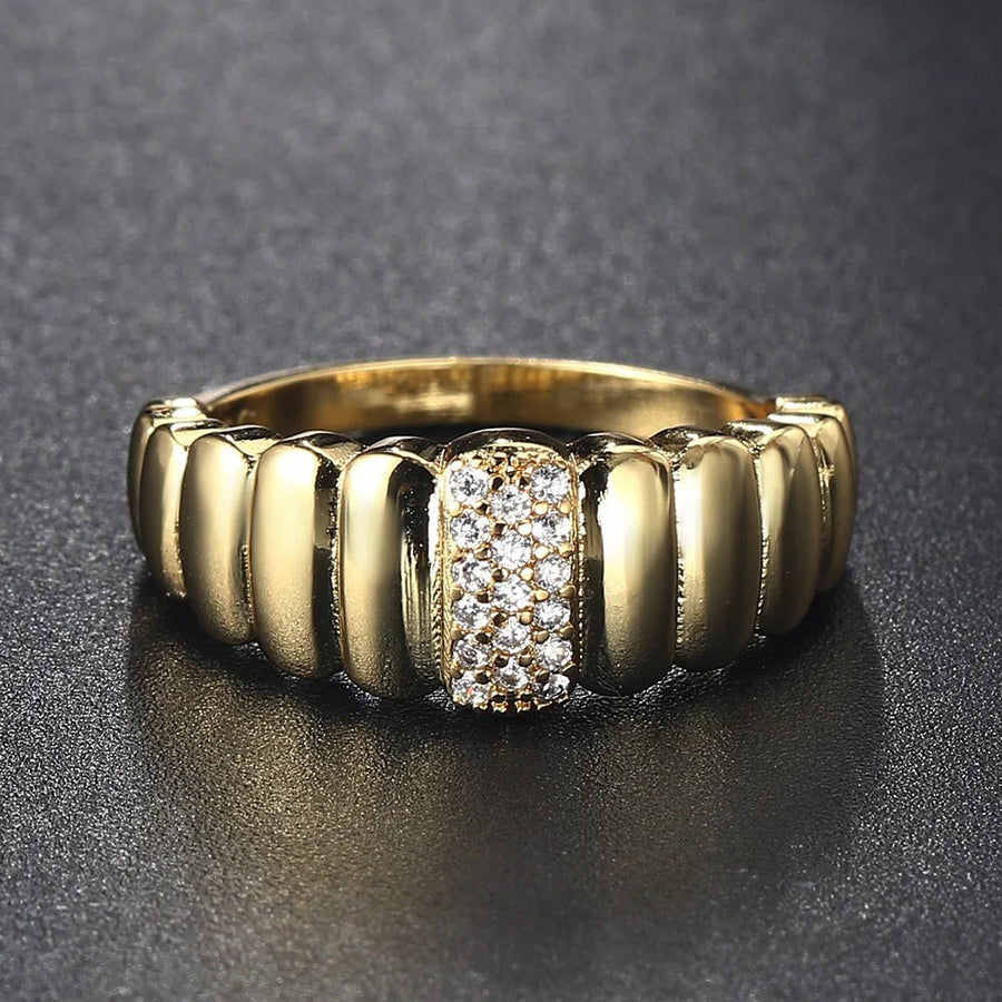 Vintage Gold Sparkling Diamond Inlay Ring-Lydieannejewelry